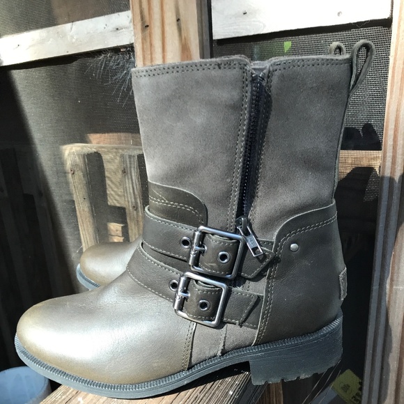 UGG “Wilde” leather waterproof Moto biker buckle boots - Picture 8 of 16